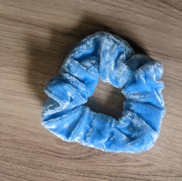 Purple and Blue Scrunchie set? - Picture 2 of 7